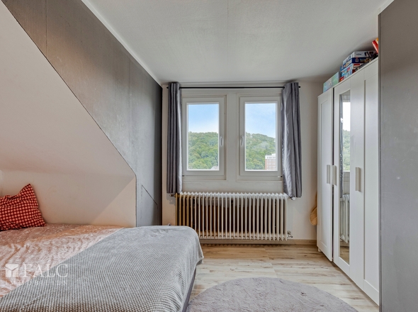 Schlafzimmer DG