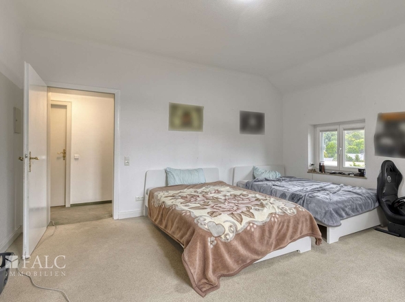 Schlafzimmer DG