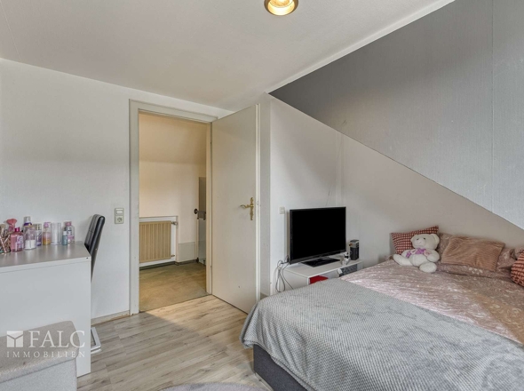 Schlafzimmer DG