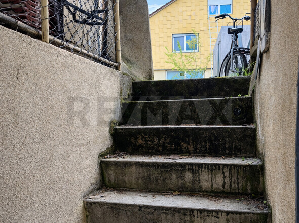 Keller Ausgang