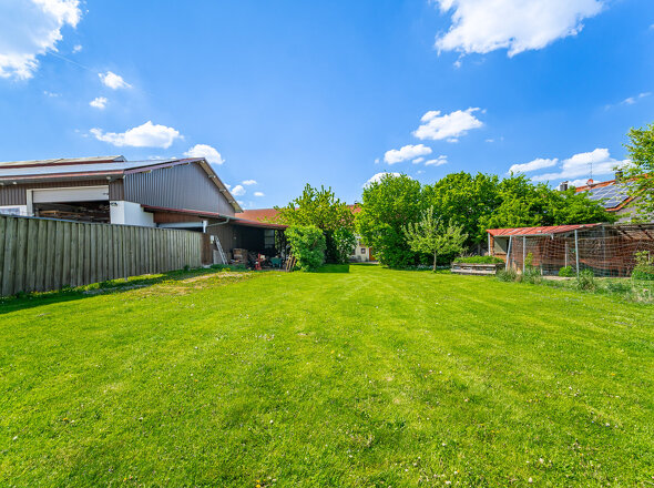 Grundstück