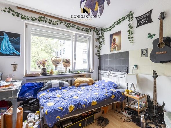 Großzügiges Zimmer – flexibel nutzbar als Schlaf-, Wohn- oder WG-Zimmer