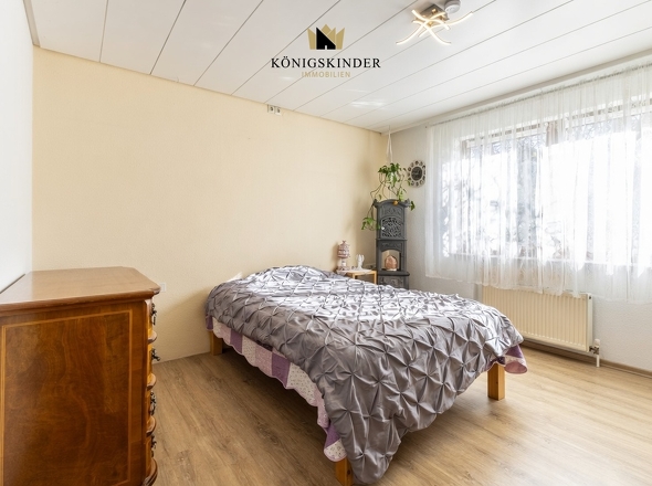Schlafzimmer im EG