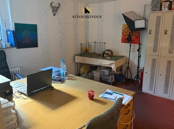 "Büro" UG