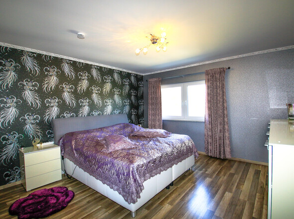 Elternschlafzimmer (OG)