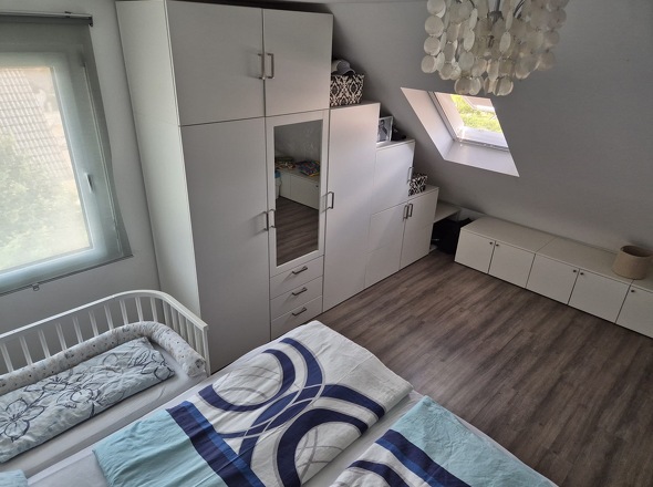 Schlafzimmer DG (2)