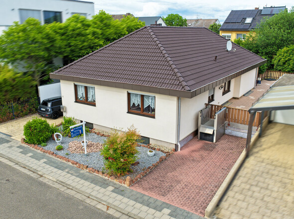 Bungalow Außenansicht