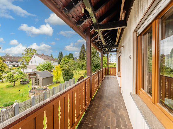 OG: Großer Süd-Balkon