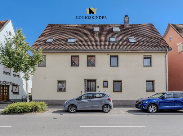 Ein gepflegter erster Eindruck: Die Straßenansicht des Wohnhauses.