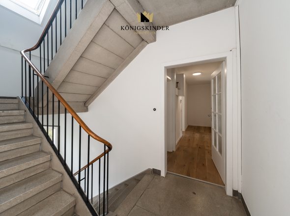 Treppenhaus/Eingangsbereich