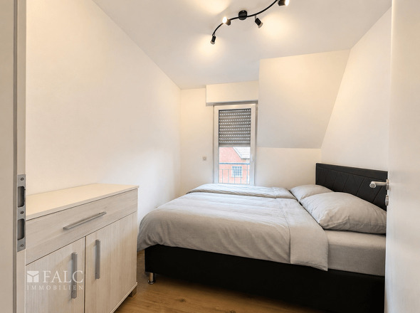 Schlafzimmer - persönliche Gegenstände per KI entfernt