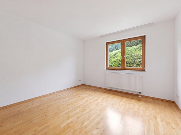 Zimmer Souterrain (Möblierung entfernt)