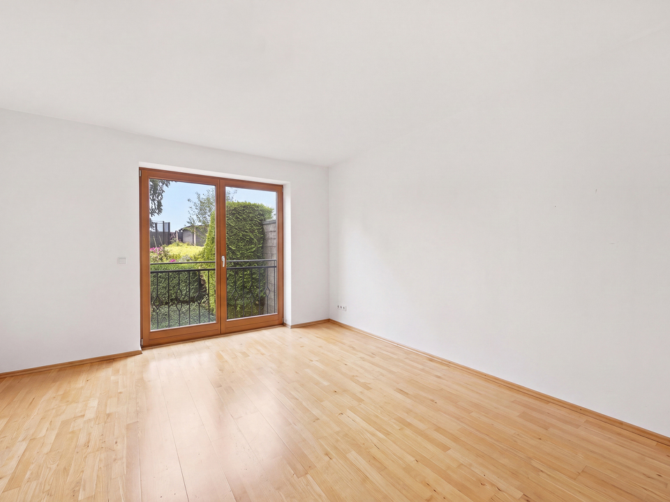 Zimmer EG (Möblierung entfernt)