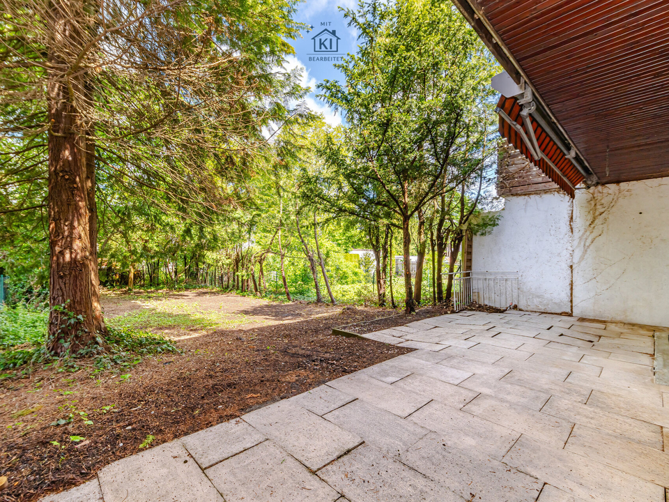 Rückwärtige Terrasse