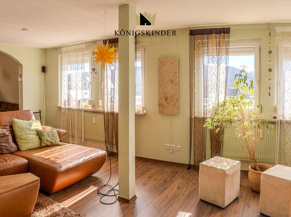 Wohnzimmer DG