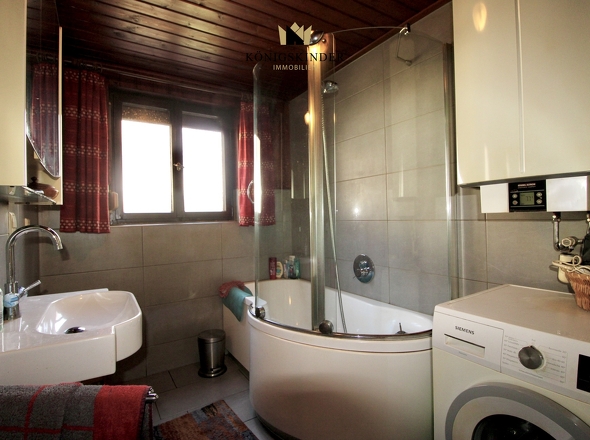 Badezimmer EG