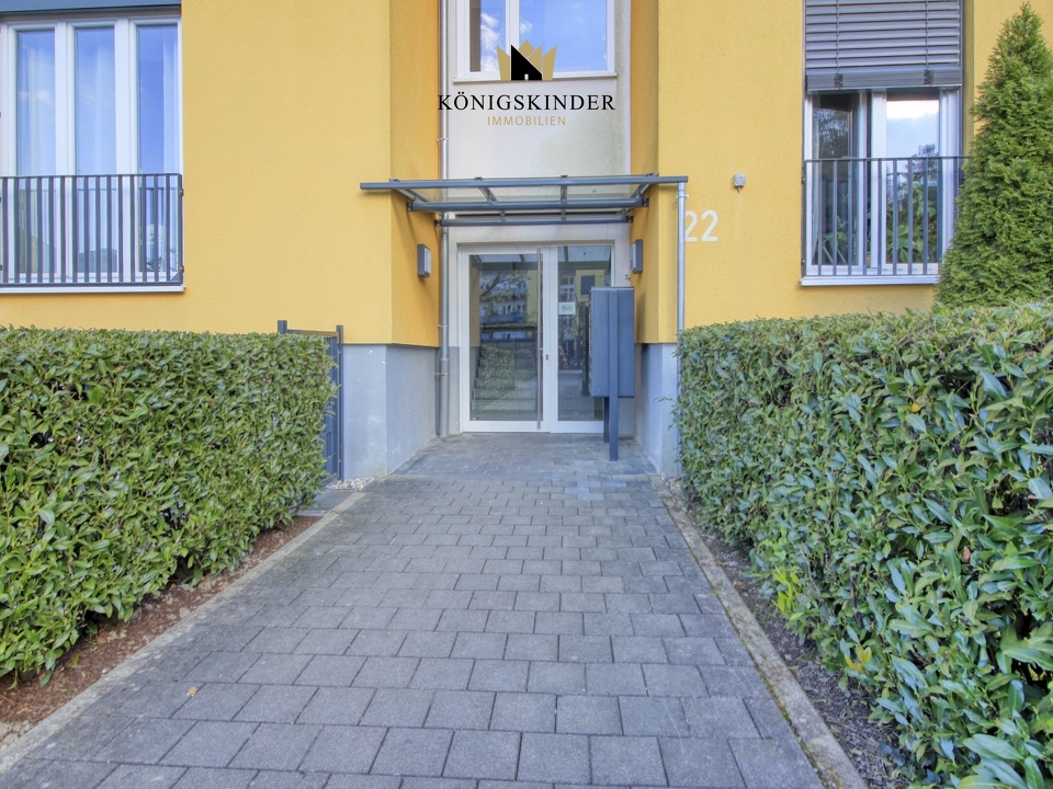 gepflegter Eingangsbereich