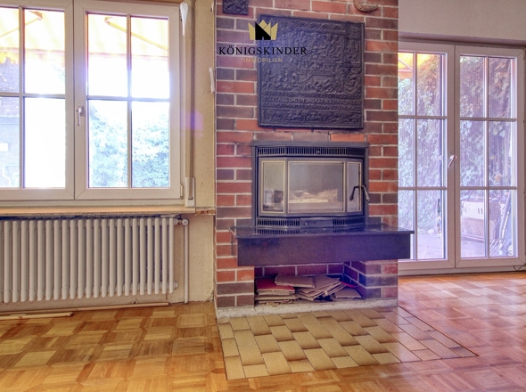 Kamin im rustikalen Stil 