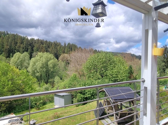 Küche mit Holzofen